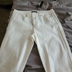 Elie Tahari white jeans w/braided detail on sides